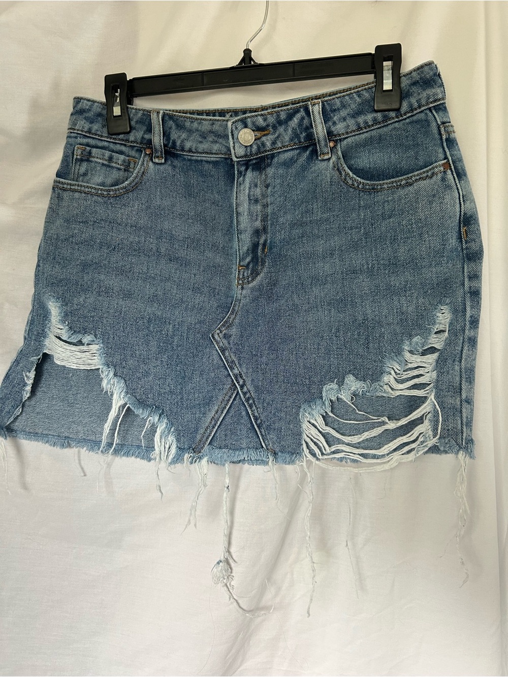 PacSun Blue Distressed Denim Mini Skirt with Pockets. Size 27